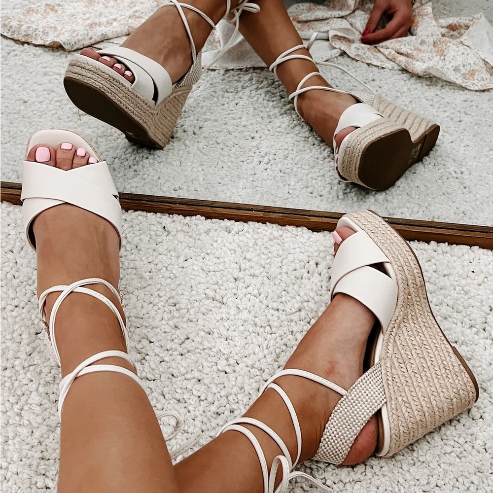 Cassandra Wedge